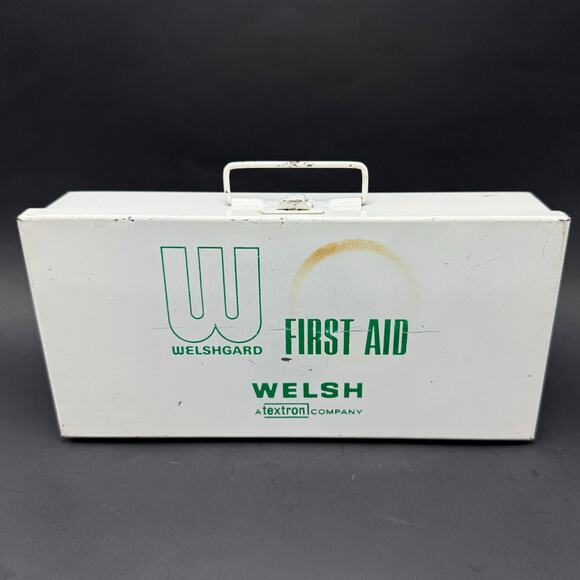 Vintage Metal Box First Aid Kit White Green Welshgard Wall Mount Retro Decor - Picture 1 of 9